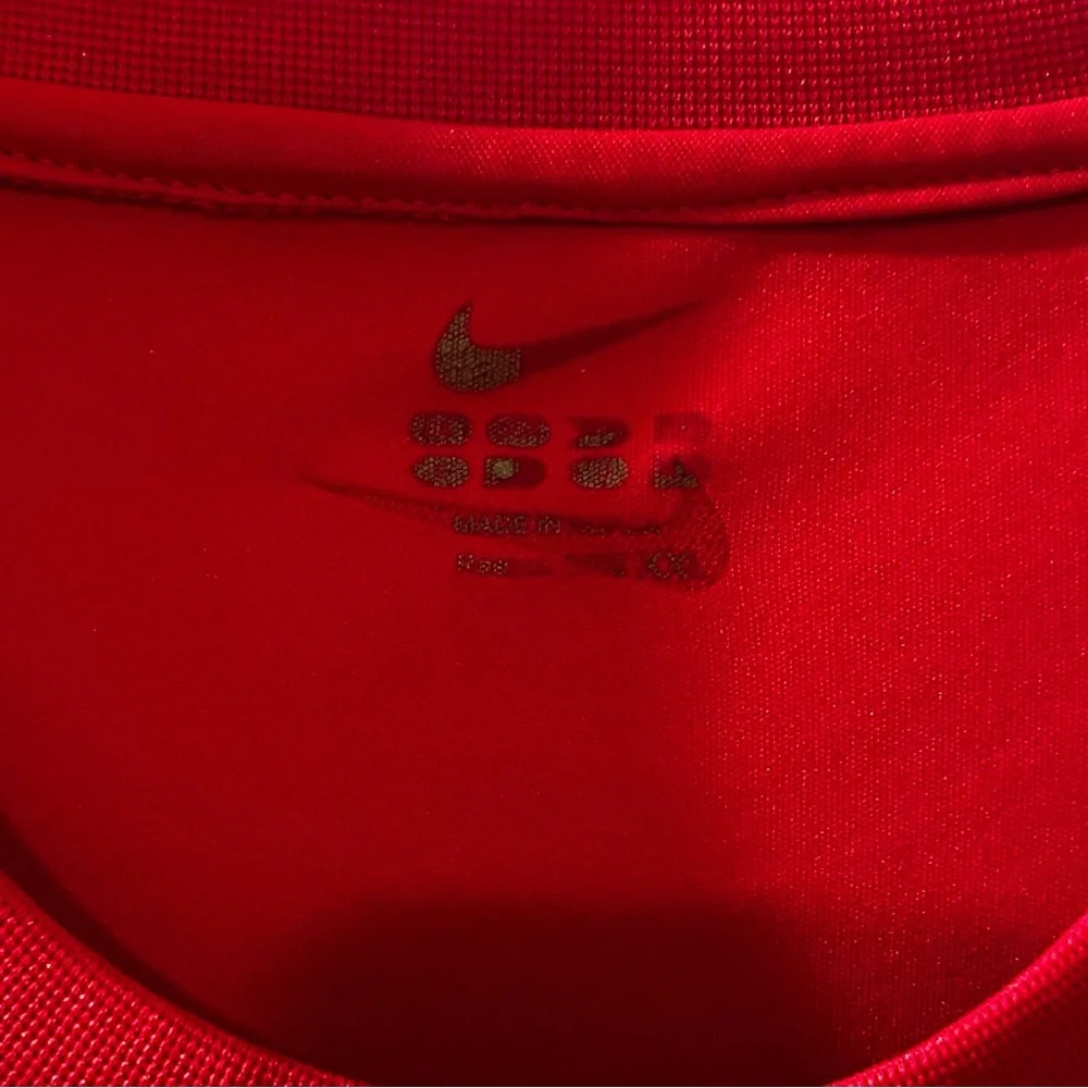 Nike Bold Red Sports Tee Size L